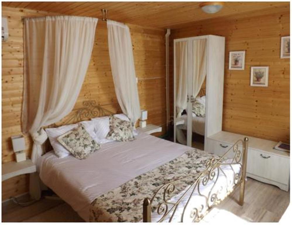 Pensiunea Pentru Tine Prietene Arcani Quarto foto