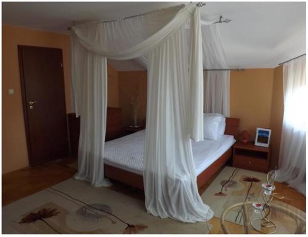 Pensiunea Pentru Tine Prietene Arcani Quarto foto
